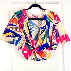 Flying Tomato Geometric Flutter Sleeve Cropped Top, Medium